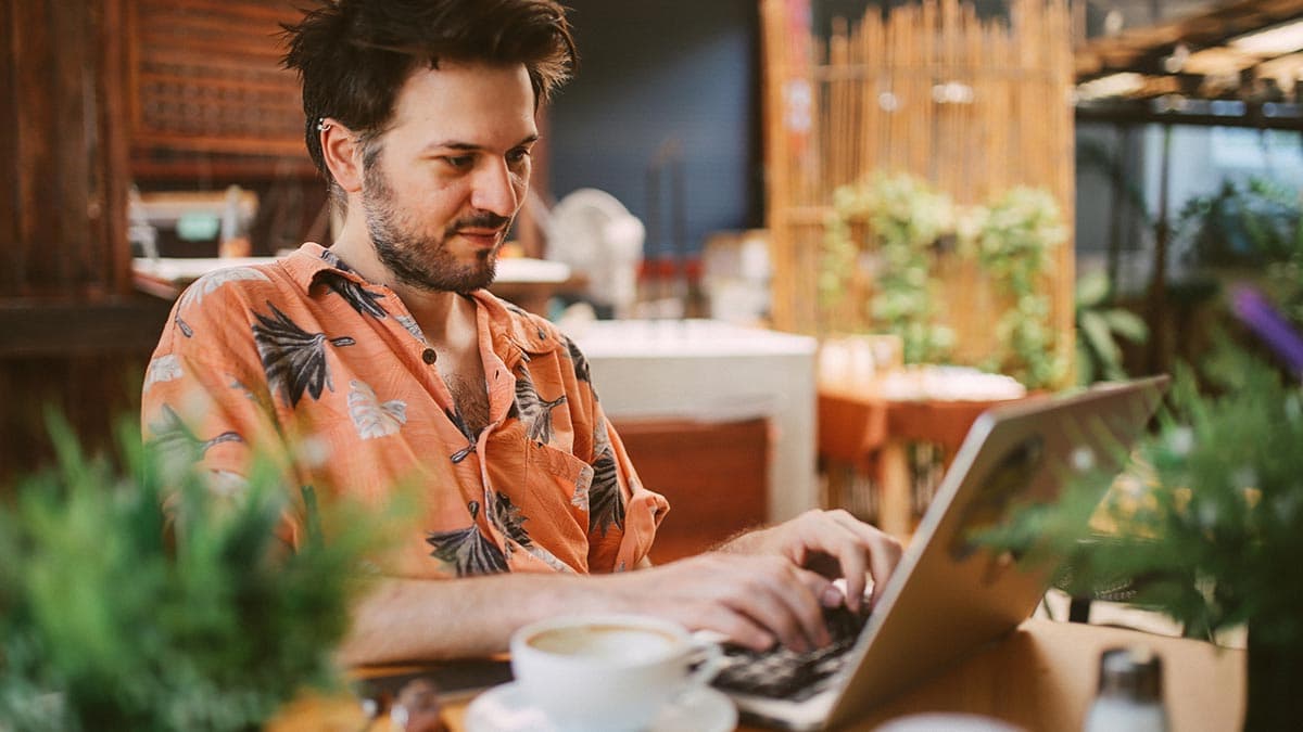 Prepara con antelación tu viaje de Navidad al sudeste asiático. Incluye en la lista conseguir el mejor plan eSIM para no tener problemas de internet cuando llegues a Vietnam, Tailandia o Laos este diciembre.