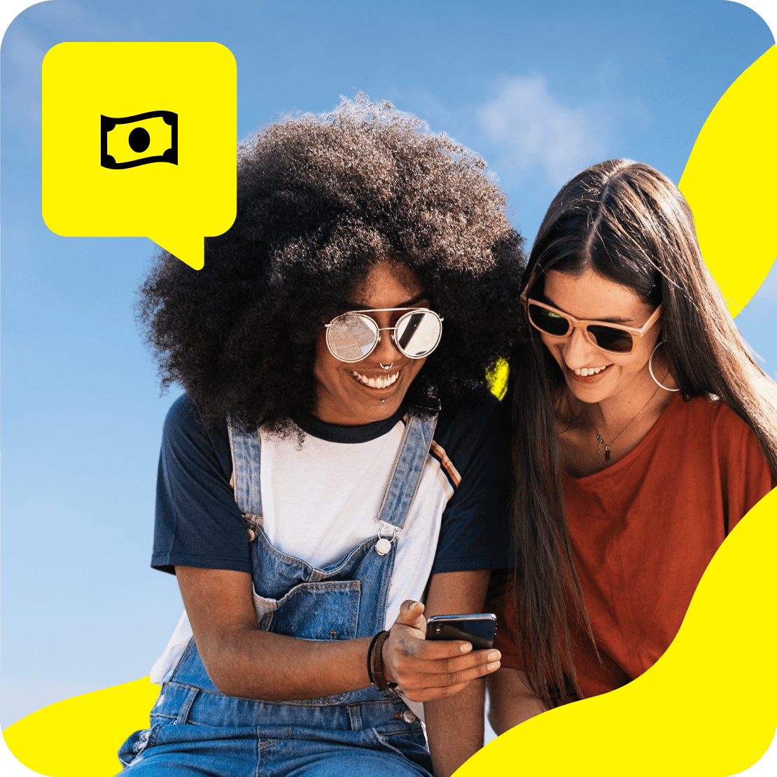 Två personer som tittar på en telefon