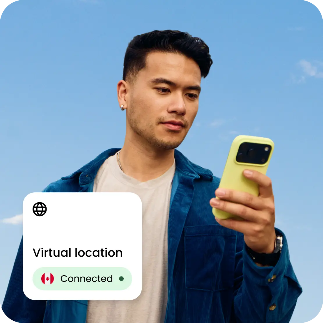 A traveler using a phone with Saily’s virtual location feature enabled.
