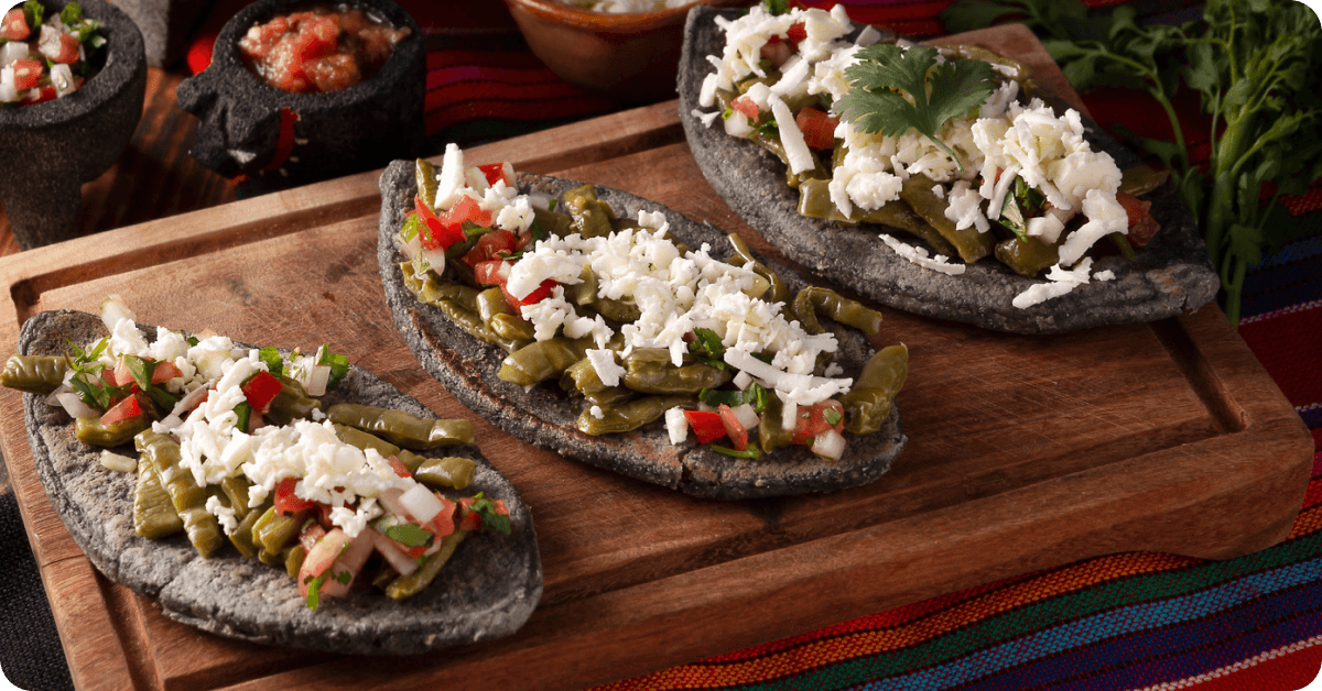 Food in Mexico City: Tlacoyos