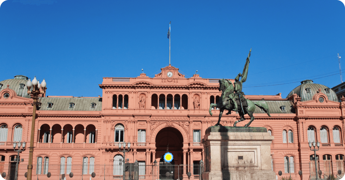 Plaza de Mayo y la Casa Rosada