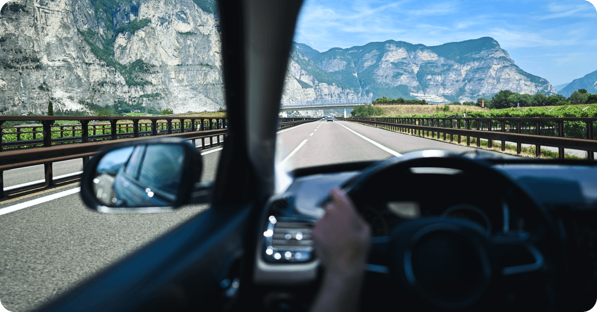 Car from Milan to Lake Como