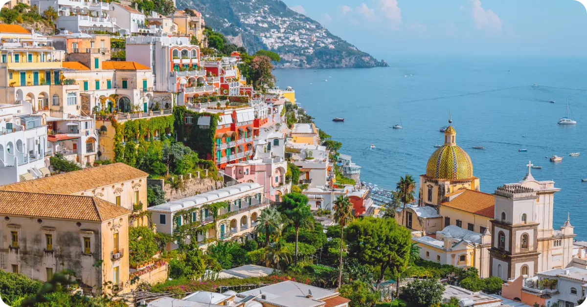 Image of cascading houses in Positano