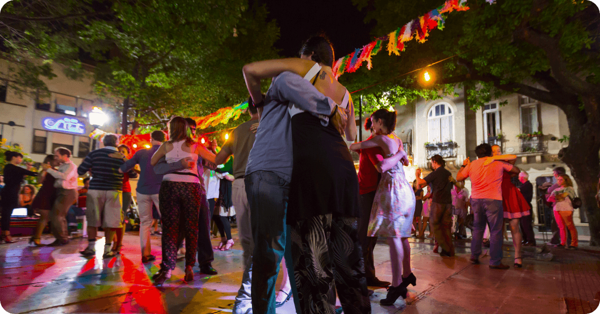 Ver un espectáculo de tango