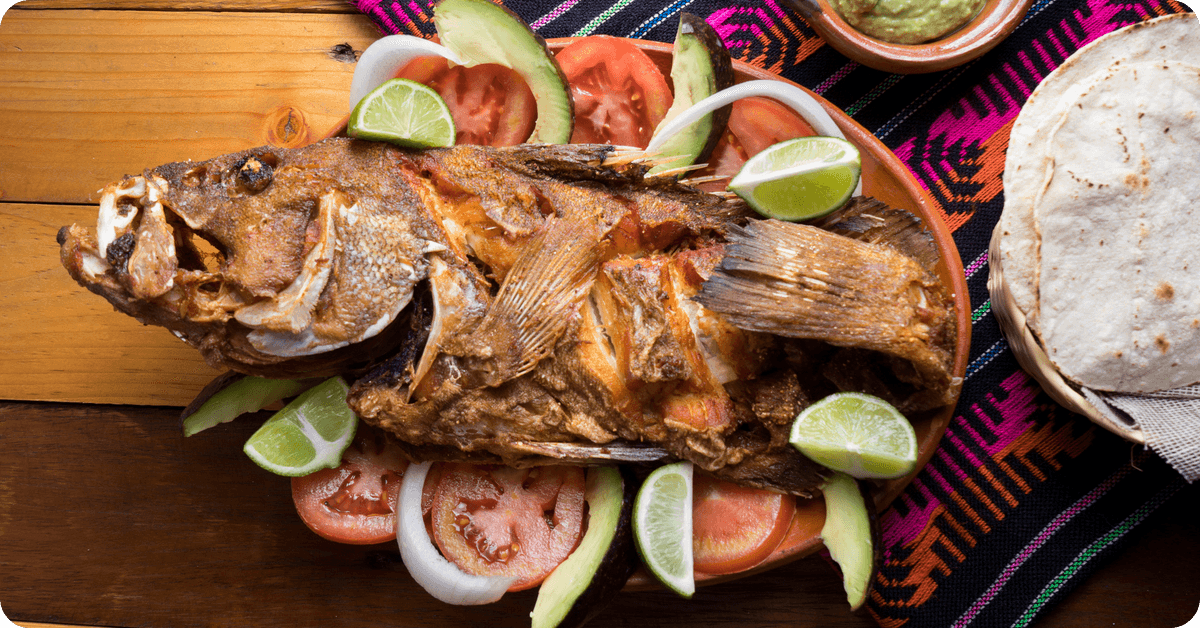 Food in Mexico City: Pescado a la talla or seafood tacos