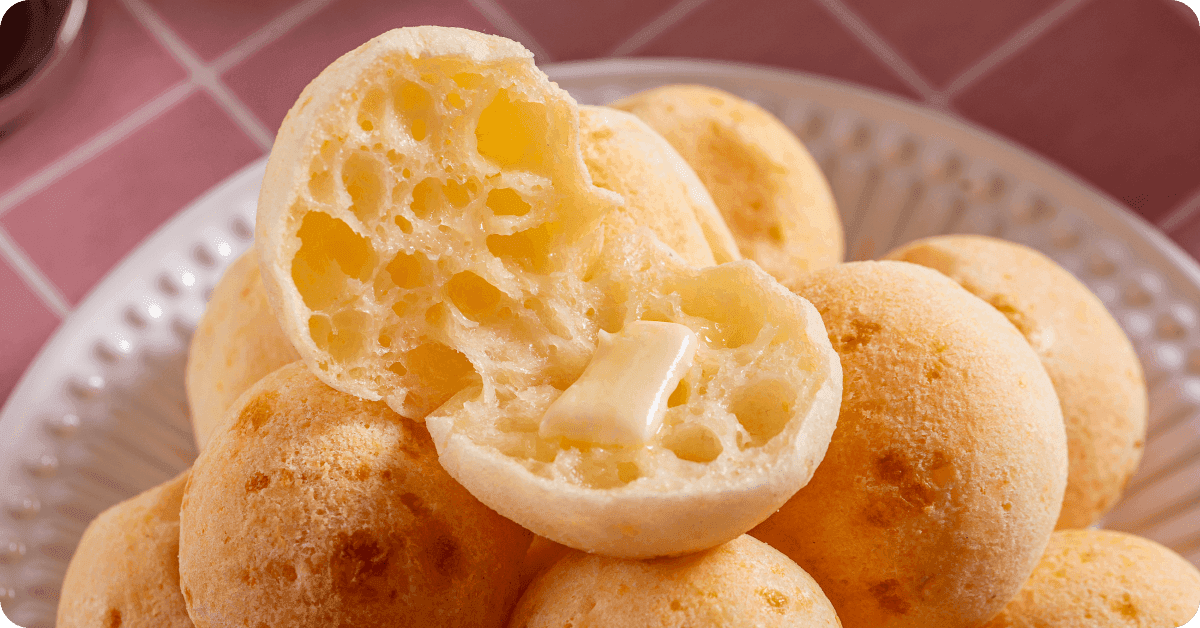 Pão de Queijo (Brazilian cheese bread)