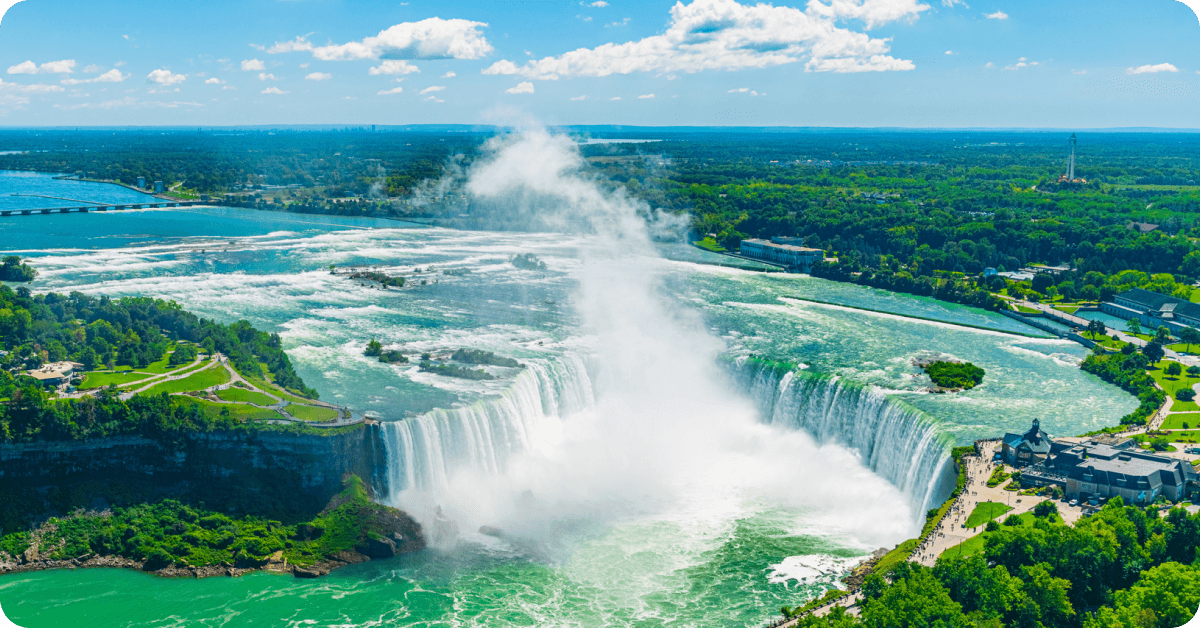 Se faire éclabousser aux chutes du Niagara