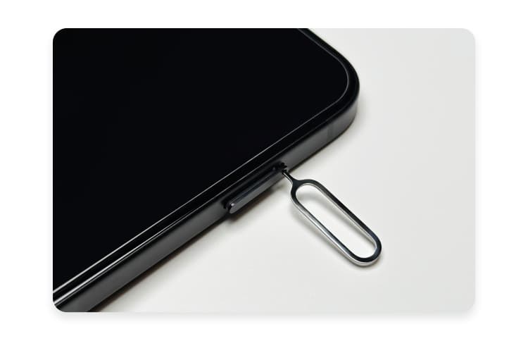 新しいSIMカードを端末に設定する方法、ステップ 2