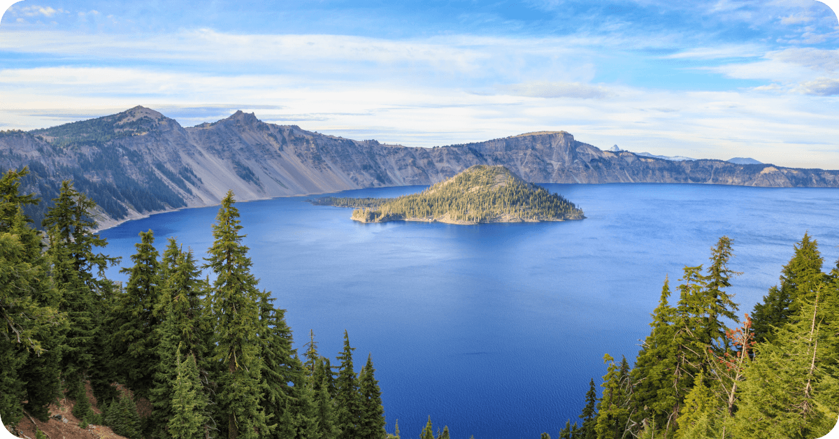 A view of Crater Lake in Oren
