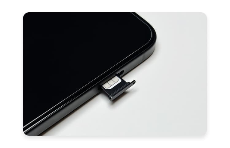 新しいSIMカードを端末に設定する方法、ステップ 3